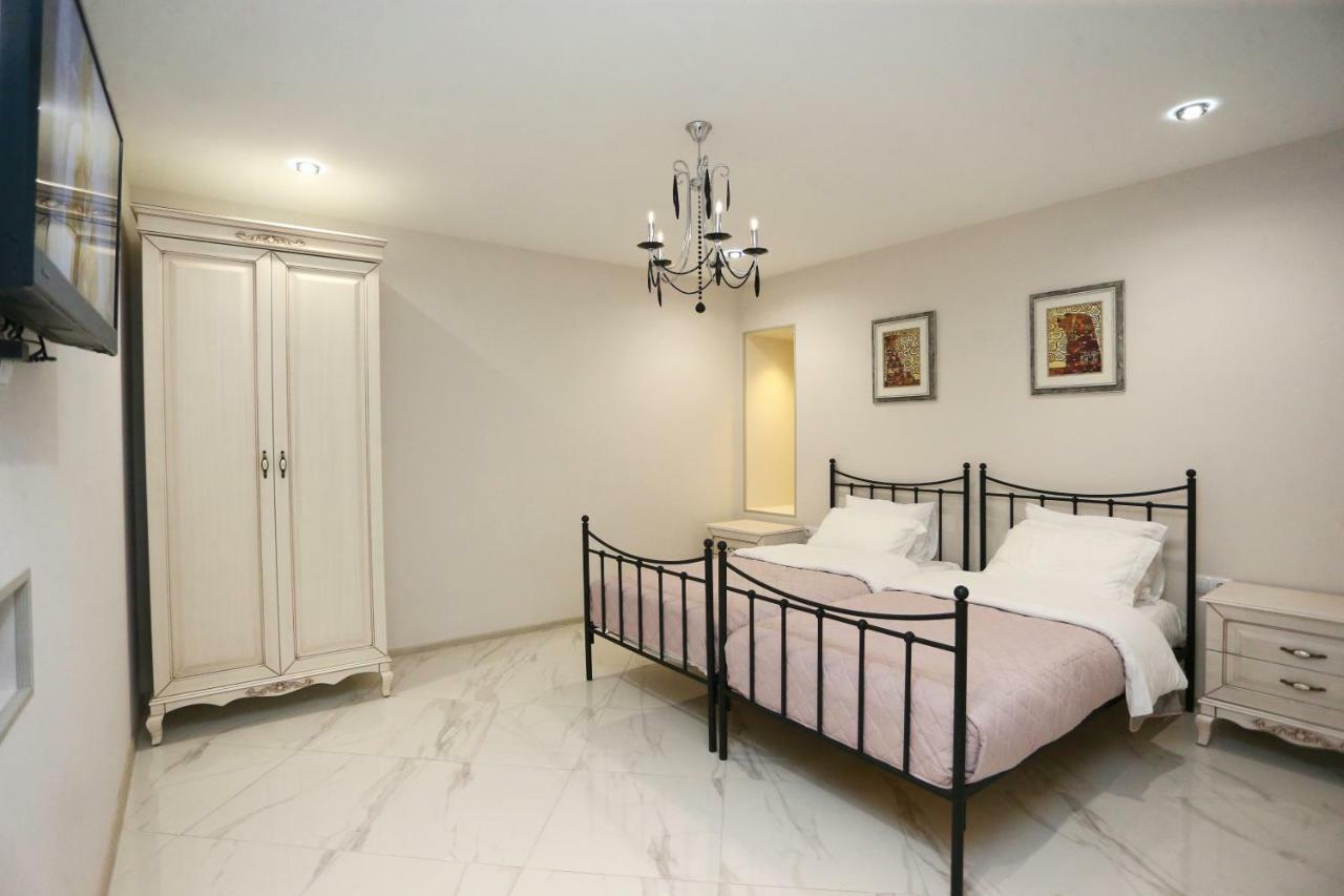 Old Corner Apartment Tbilisi ภายนอก รูปภาพ