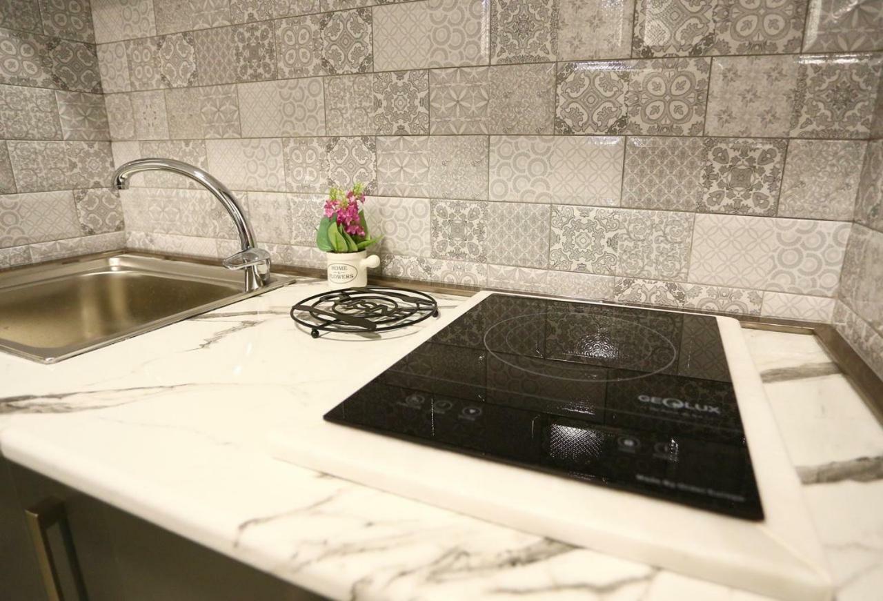Old Corner Apartment Tbilisi ภายนอก รูปภาพ