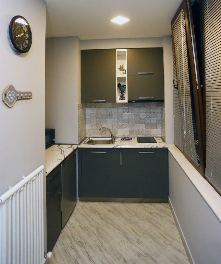 Old Corner Apartment Tbilisi ภายนอก รูปภาพ